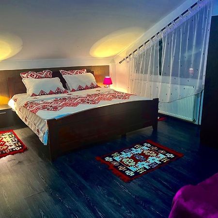 La Mama Siriu Hotel Comuna Siriu Kültér fotó